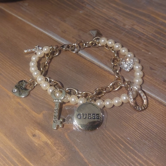 Guess double band charm bracelet - Picture 3 of 4